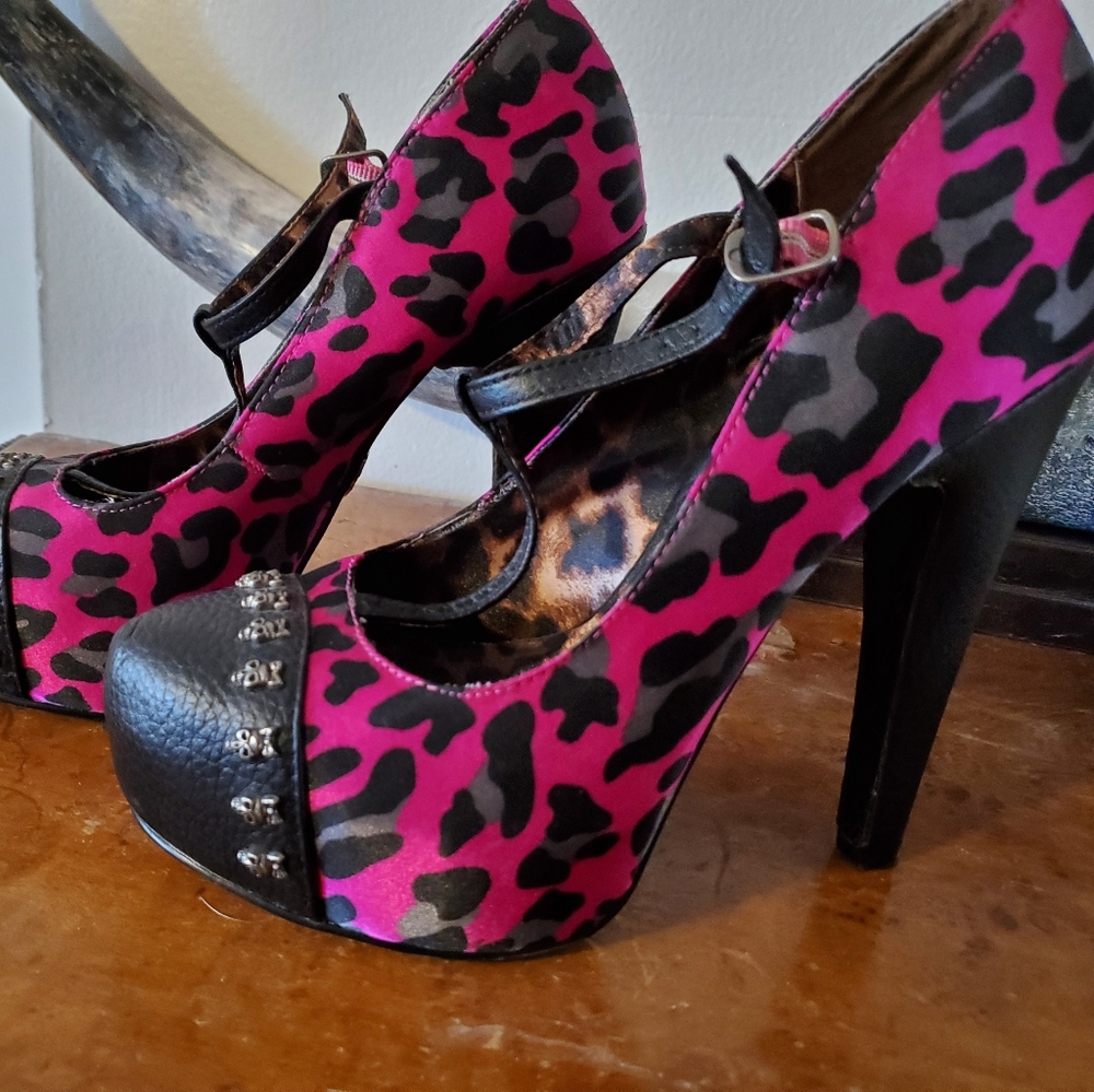 Betsey Johnson Mary Jane Heels